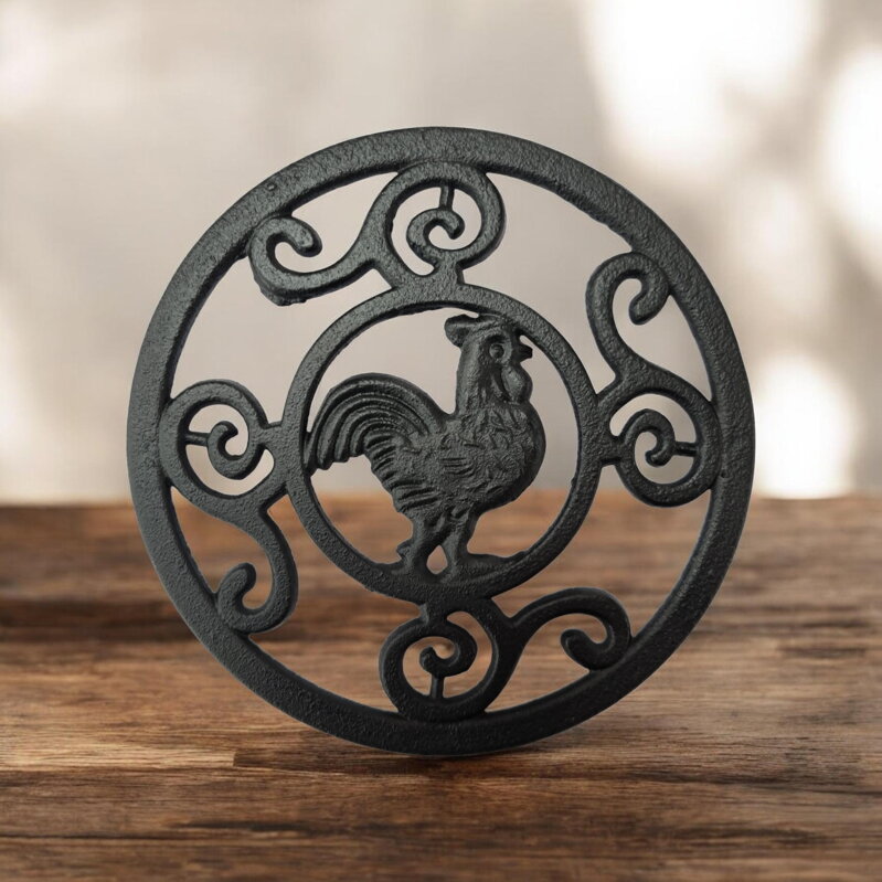 Öntöttvas alátét Kakas, fekete (Ø 135 mm)