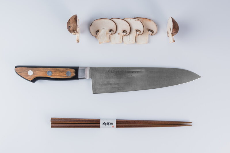 Japán kés TUS Chef TAKAYUKI 180mm